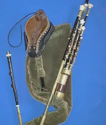 uilleann pipes