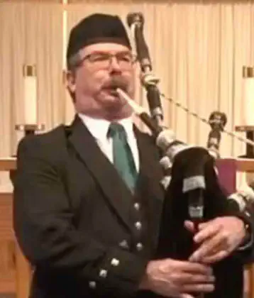 Bagpiper