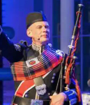 Bagpiper