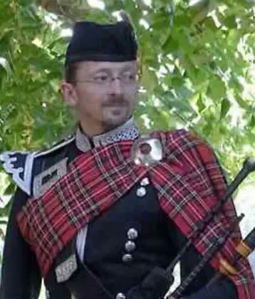 Bagpiper