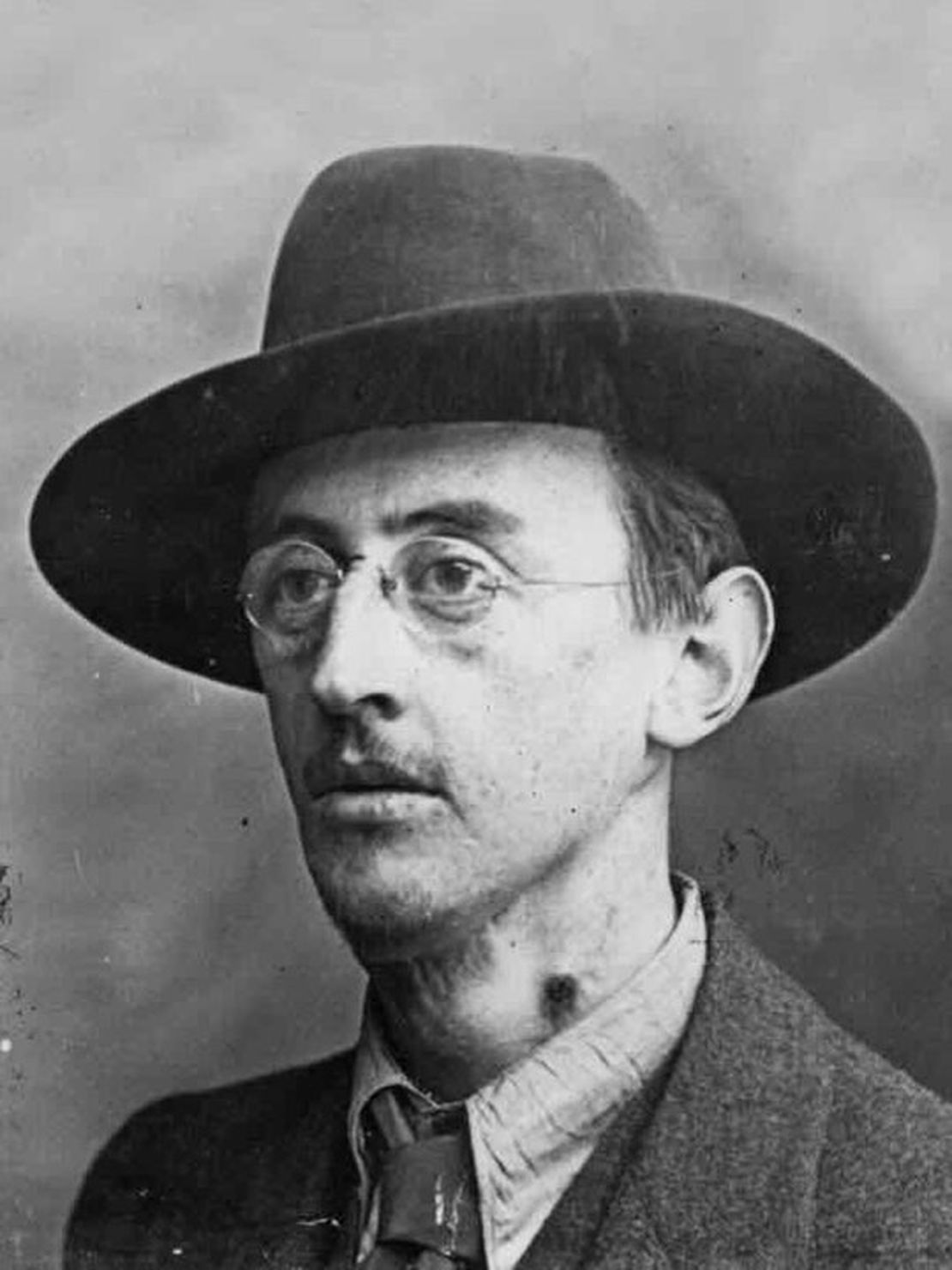 Joseph Mary Plunkett, Irish patriot and poet, is born in Dublin